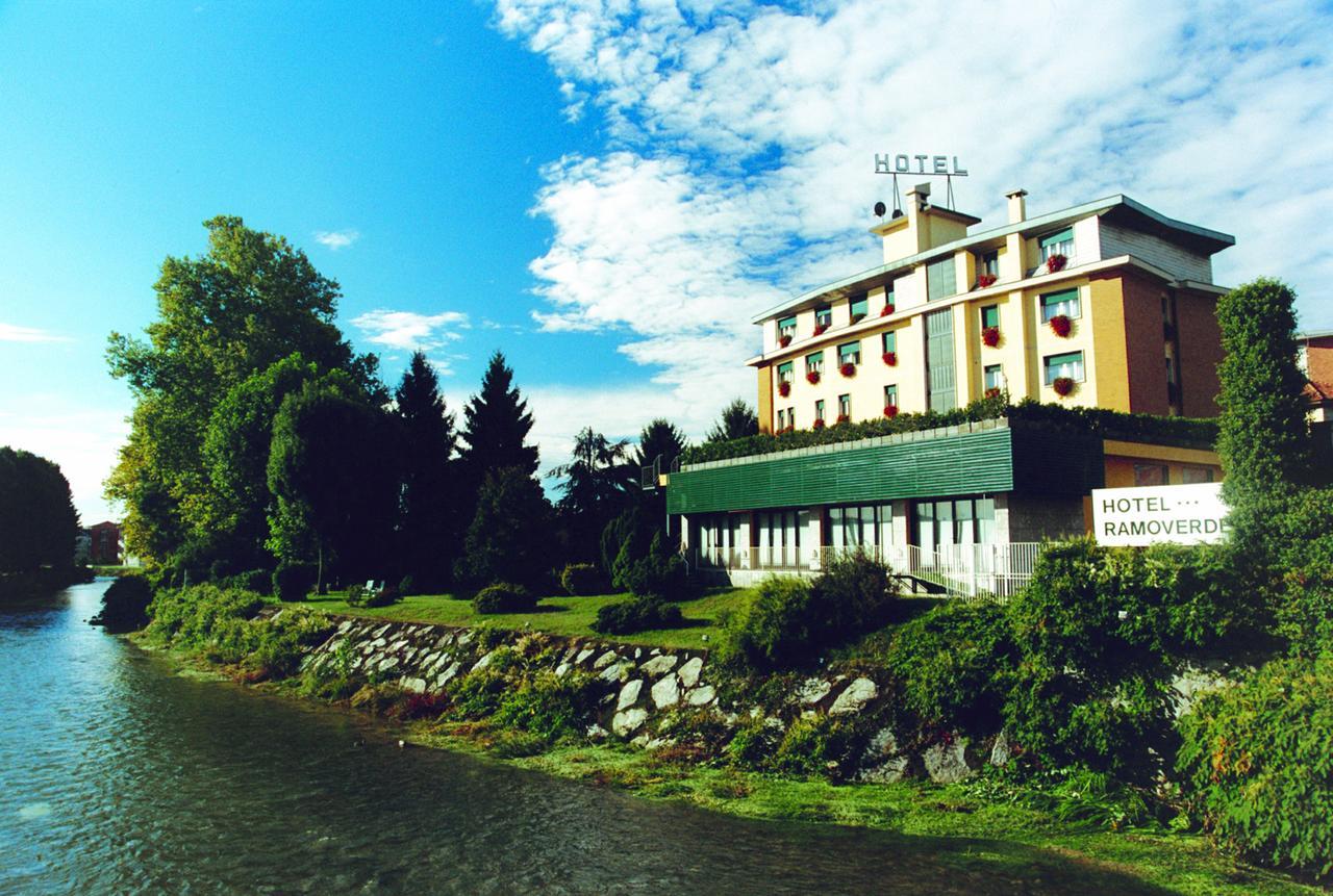 Hotel Ramoverde Borgomanero Bagian luar foto
