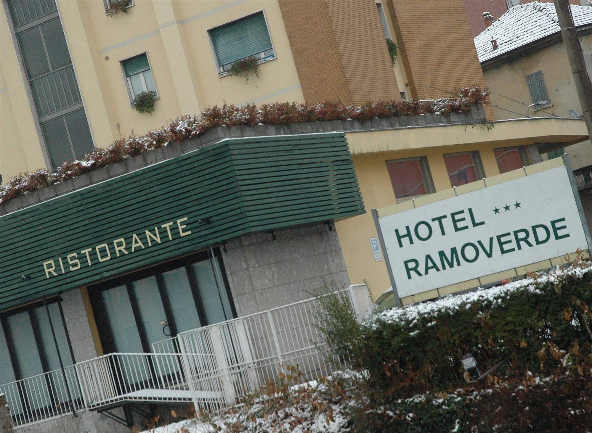 Hotel Ramoverde Borgomanero Bagian luar foto